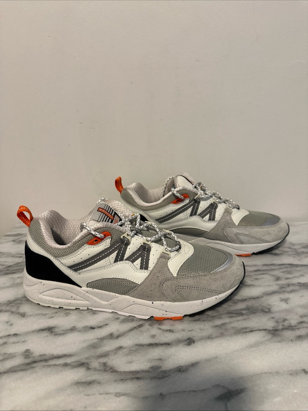 Karhu fusion 2.0 unisex Athletic Lace-Up Sneakers in Gray & Orange size 10